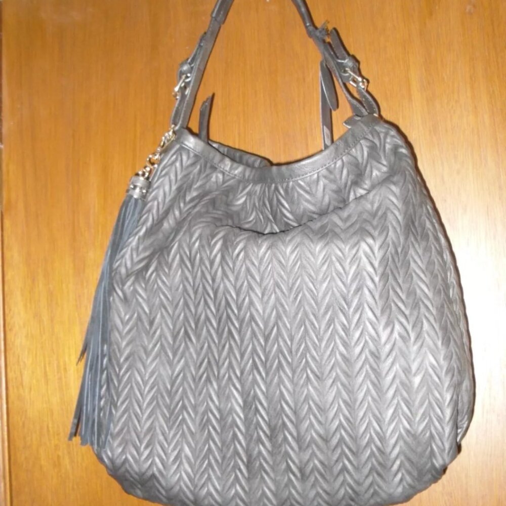 Moda Luxe black w/Tassel purse handbag tote Black Zinnia Gold Quilted Woven Look - Picture 2 of 9